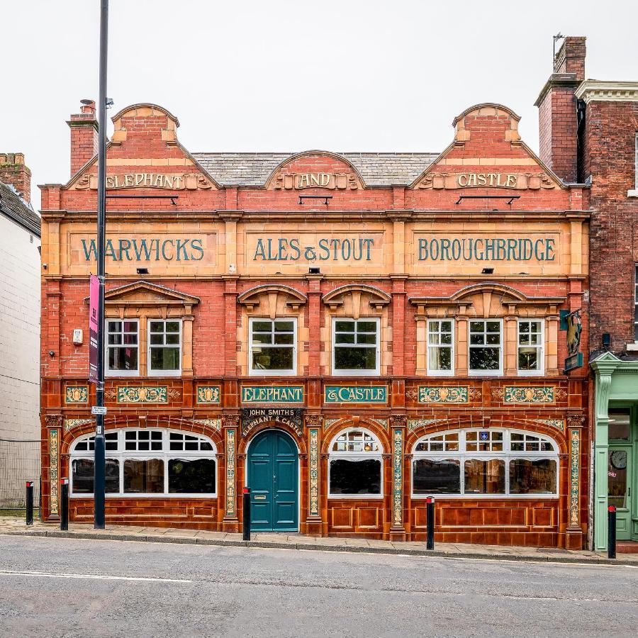 Elephant And Castle Wakefield Buitenkant foto